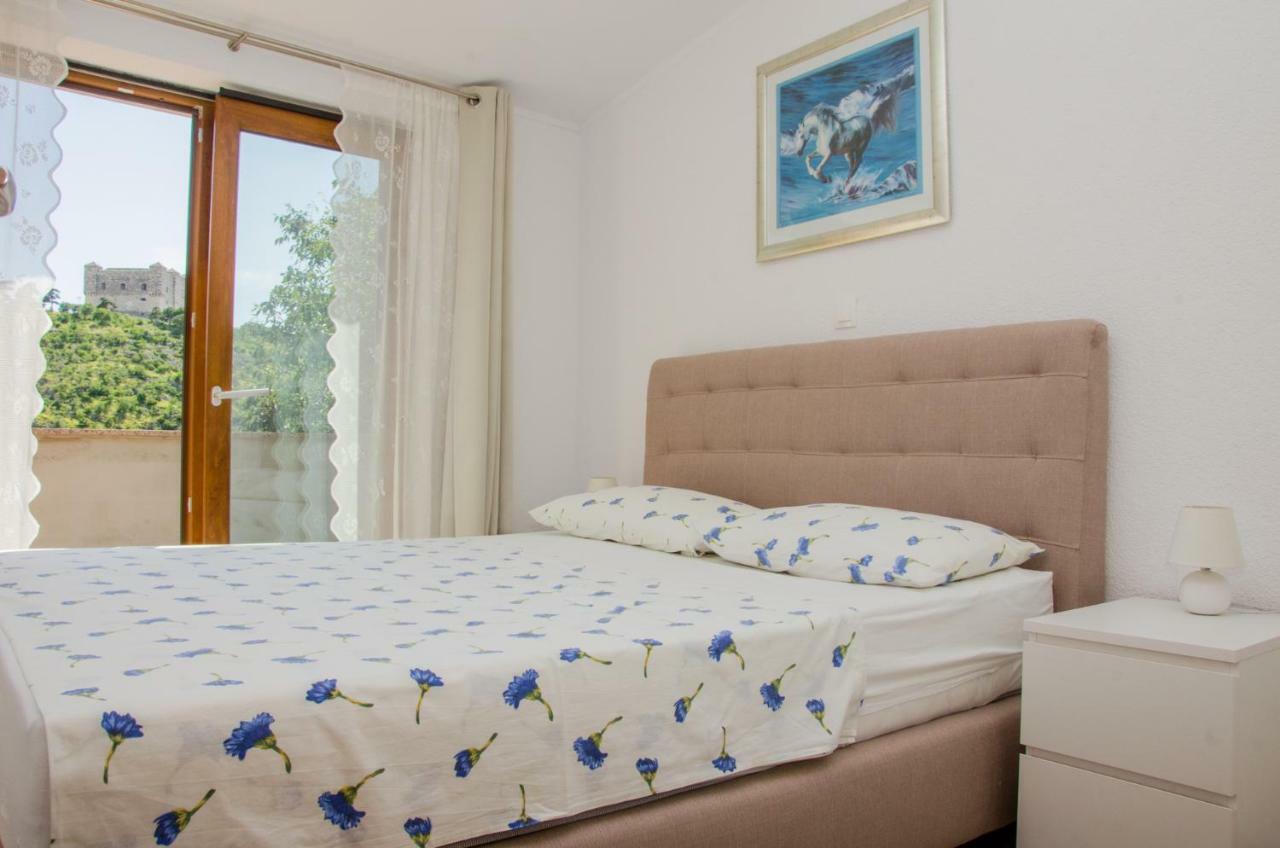 Guesthouse Ruza Senj  Bagian luar foto