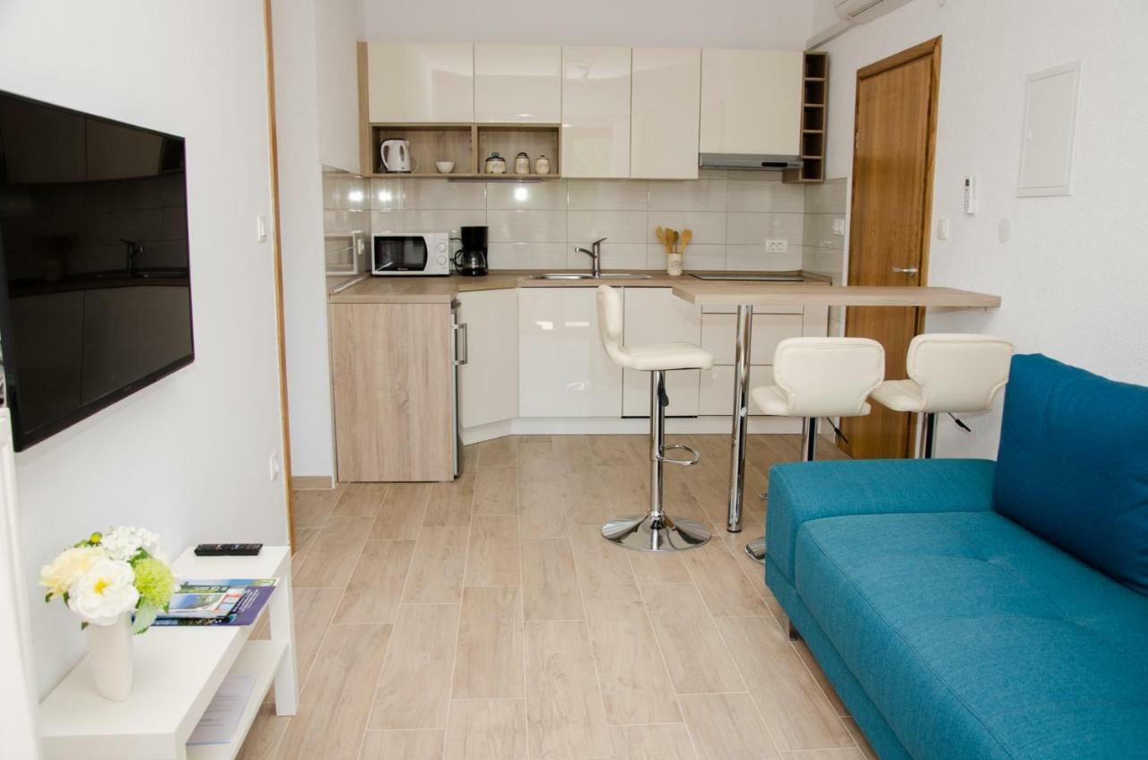 Guesthouse Ruza Senj  Bagian luar foto