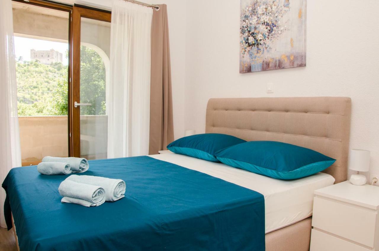 Guesthouse Ruza Senj  Bagian luar foto